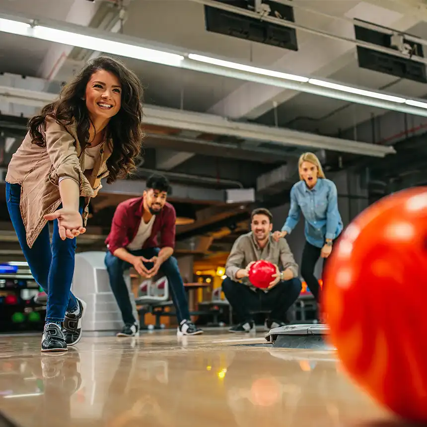 bowling in moieciu si bran